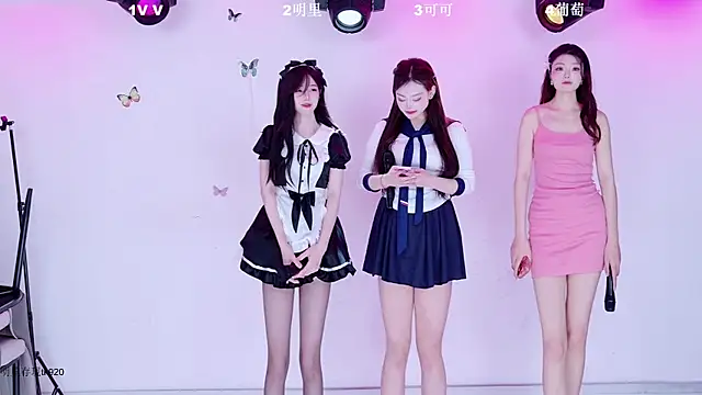 Snapshot of beibei-123 chatting on 6, 4, 2026 beibei-123 online show from 6, 4, 2026