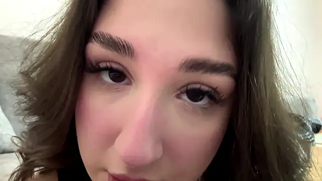 Snapshot of Annnna_ chatting on 13, 4, 2026 Annnna online show from 13, 4, 2026