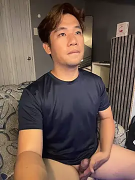 Snapshot of Titanryu chatting on 12, 7, 2026 Titanryu online show from 12, 7, 2026