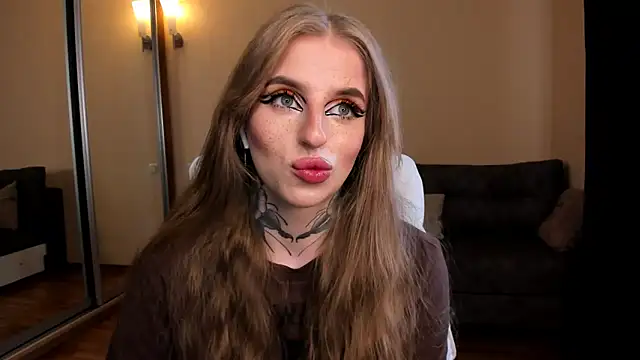 Snapshot of harley_kimm chatting on 8, 4, 2026 harley kimm online show from 8, 4, 2026