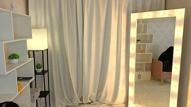 Snapshot of KoiNeko chatting on 26, 3, 2026 KoiNeko online show from 26, 3, 2026