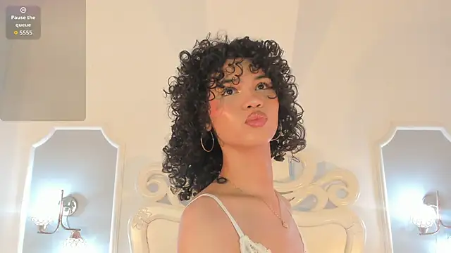 Snapshot of Julietta___ chatting on 19, 7, 2026 Julietta online show from 19, 7, 2026