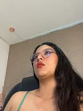 Snapshot of babylexi18 chatting on 27, 6, 2026 babylexi18 online show from 27, 6, 2026