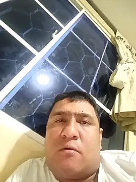 Snapshot of luis20212 chatting on 29, 3, 2026 luis20212 online show from 29, 3, 2026