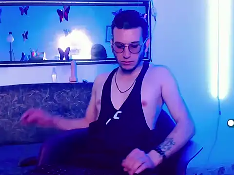 Frithu Sex online show from 17, 4, 2026