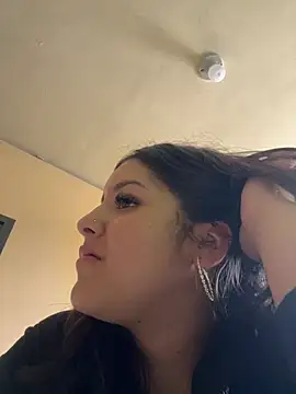 Norabyxxx online show from 17, 5, 2026