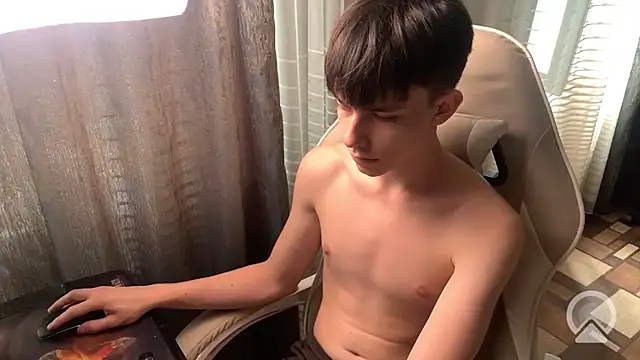 Snapshot of mason_silver chatting on 18, 7, 2026 mason silver online show from 18, 7, 2026