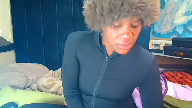Snapshot of CaramelCandyxx chatting on 5, 7, 2026 CaramelCandyxx online show from 5, 7, 2026