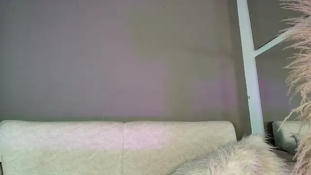 Snapshot of Zoee_8 chatting on 19, 6, 2026 Zoee 8 online show from 19, 6, 2026