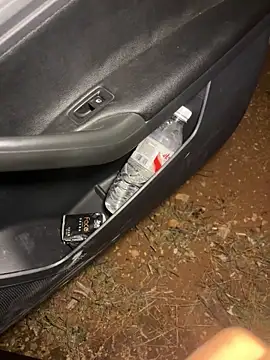 yingzi003 online show from 15, 4, 2026