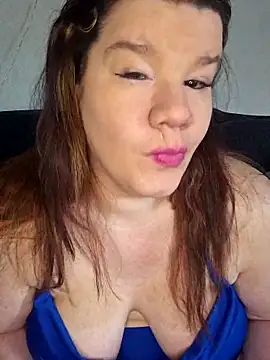 Snapshot of curvystachel42 chatting on 9, 4, 2026 curvystachel42 online show from 9, 4, 2026