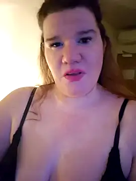 Snapshot of curvystachel42 chatting on 11, 4, 2026 curvystachel42 online show from 11, 4, 2026