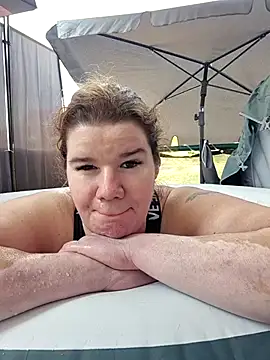 Snapshot of curvystachel42 chatting on 18, 7, 2026 curvystachel42 online show from 18, 7, 2026