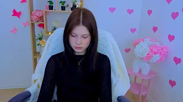 EvaOnyx online show from 7, 4, 2026