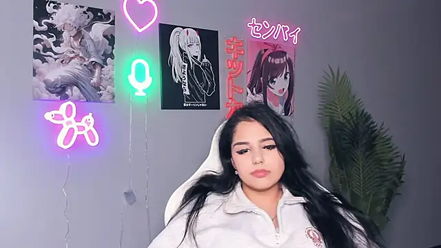 MikaVonner online show from 2, 4, 2026