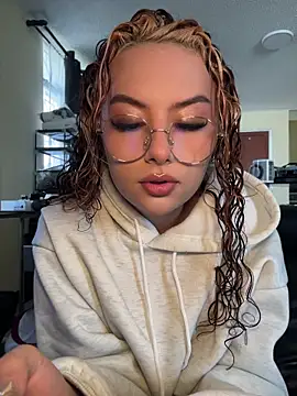 Amber-fire online show from 26, 5, 2026