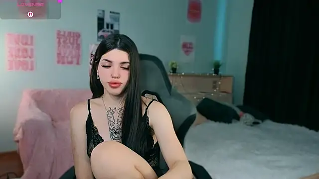 molly rettyy online show from 9, 7, 2026