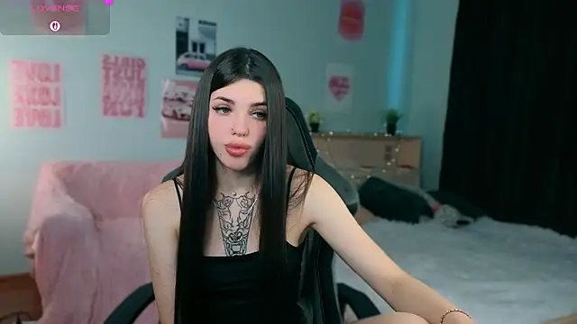 molly rettyy online show from 10, 7, 2026