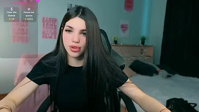molly rettyy online show from 14, 7, 2026