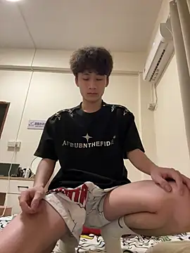 sexyboy-3525 online show from 15, 7, 2026