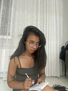 Snapshot of Z_Milll chatting on 16, 7, 2026 Z Milll online show from 16, 7, 2026
