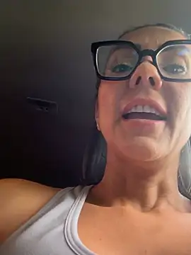 Snapshot of SofiParma chatting on 22, 6, 2026 SofiParma online show from 22, 6, 2026