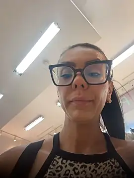 Snapshot of SofiParma chatting on 8, 7, 2026 SofiParma online show from 8, 7, 2026