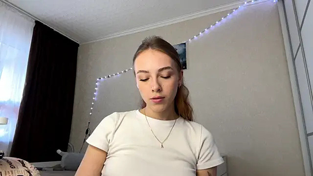 Snapshot of EvaMerci chatting on 30, 3, 2026 EvaMerci online show from 30, 3, 2026