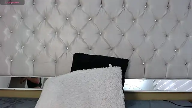 MistressNyx  online show from 26, 5, 2026
