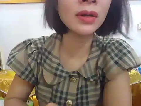 Lyna 2k online show from 9, 4, 2026