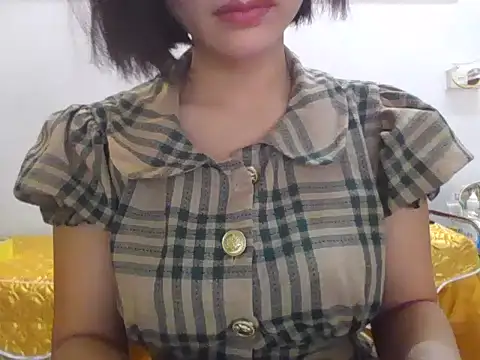 Lyna 2k online show from 9, 4, 2026