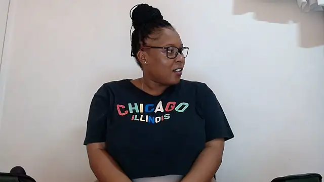 xxZoeyx online show from 13, 3, 2025