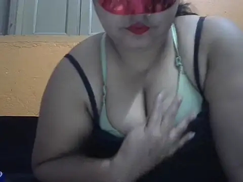 Snapshot of Naina1994 chatting on 8, 4, 2026 Naina1994 online show from 8, 4, 2026