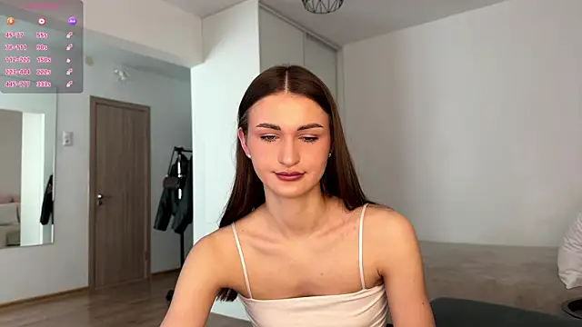 Snapshot of HallieHollo chatting on 12, 7, 2026 HallieHollo online show from 12, 7, 2026