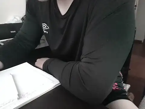 Snapshot of DavMC19cm chatting on 9, 7, 2026 DavMC19cm online show from 9, 7, 2026
