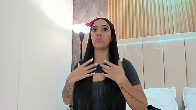 Snapshot of coral_evans05 chatting on 31, 3, 2026 coral evans05 online show from 31, 3, 2026