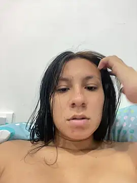 Snapshot of karo_cute chatting on 5, 8, 2026 karo cute online show from 5, 8, 2026
