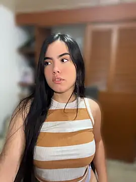 Snapshot of Flacalatina chatting on 14, 4, 2026 Flacalatina online show from 14, 4, 2026