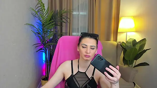 Ophyrix online show from 6, 4, 2026