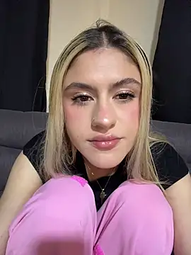 Lia fire online show from 26, 5, 2026