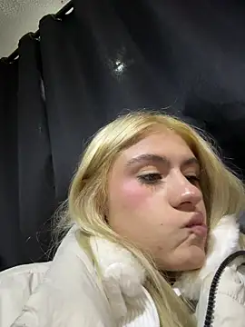 Lia fire online show from 31, 5, 2026