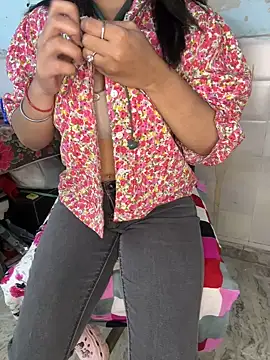 miss aaashikaa online show from 8, 4, 2026