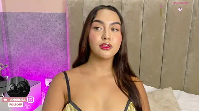Snapshot of angelicaa_garcia chatting on 1, 4, 2026 angelicaa garcia online show from 1, 4, 2026