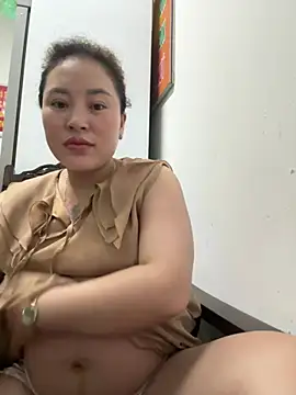 Snapshot of Lina-Naughty chatting on 29, 5, 2026 Lina-Naughty online show from 29, 5, 2026