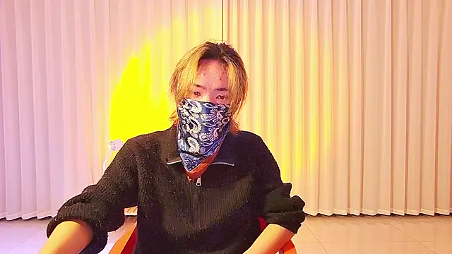 Snapshot of wumei-001 chatting on 2, 4, 2026 wumei-001 online show from 2, 4, 2026