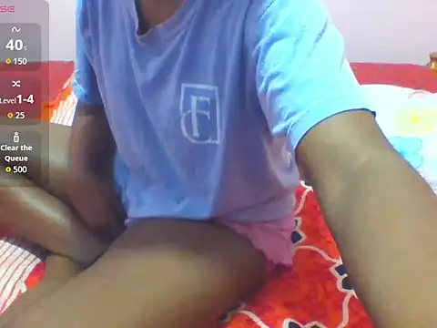 Snapshot of kylieqk chatting on 4, 7, 2026 kylieqk online show from 4, 7, 2026