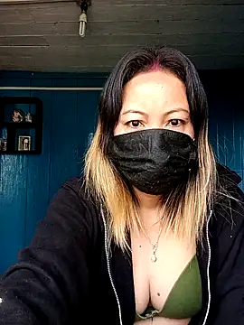 Bristy BigBoobs online show from 15, 6, 2026