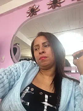 Snapshot of Katiuscavega chatting on 8, 5, 2026 Katiuscavega online show from 8, 5, 2026