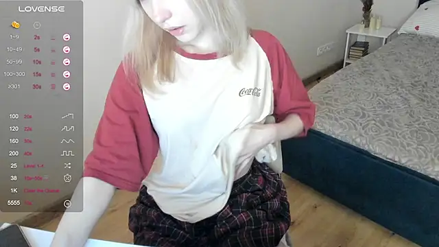 MiaKimiko online show from 21, 5, 2026