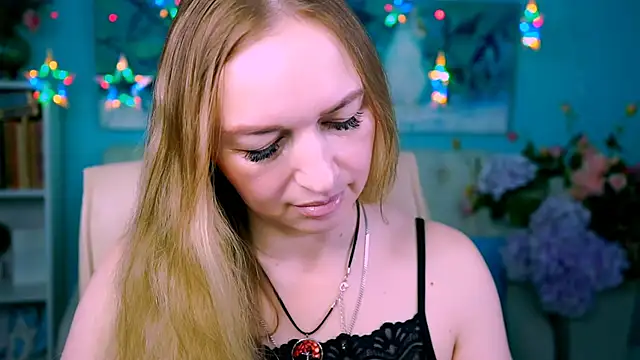 MiaHarrison  online show from 7, 4, 2026